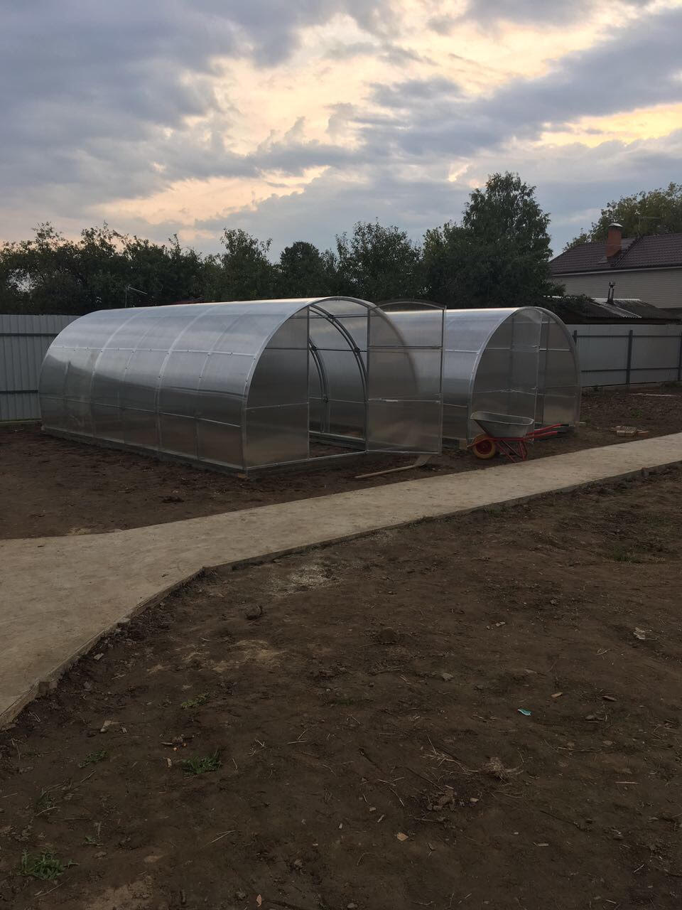 Счастливые обладатели теплиц