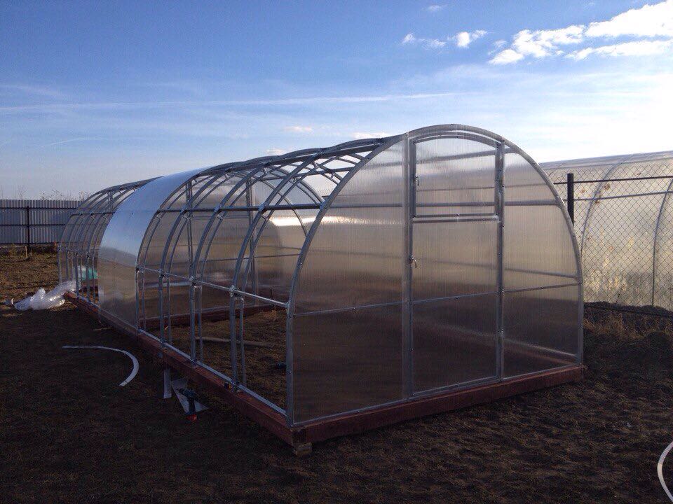 Счастливые обладатели теплиц